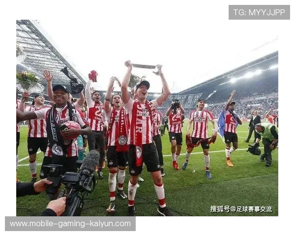 流浪者将浓厚兴趣放在荷甲:开启新篇章,探索不一样的足球世界 流浪者将浓厚兴趣放在荷甲:开启新篇章,探索不一样的足球世界