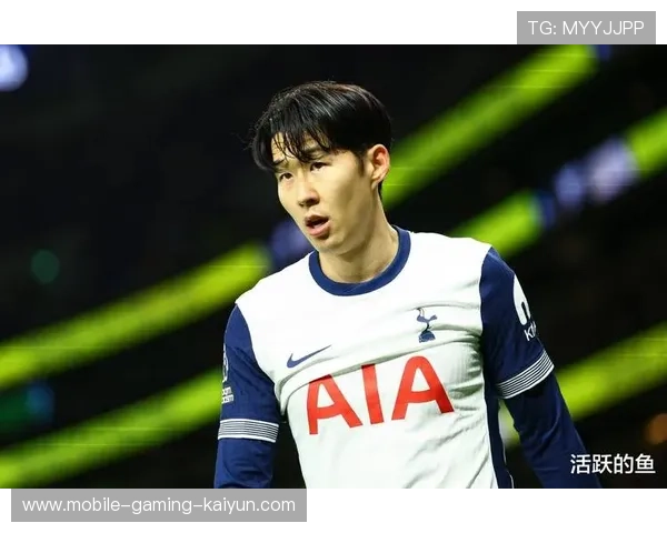 热刺孙兴慜门线救险后完成推射