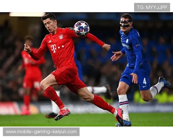 拜仁锋线互相牵扯创造空间，攻势不减：前场协作透视